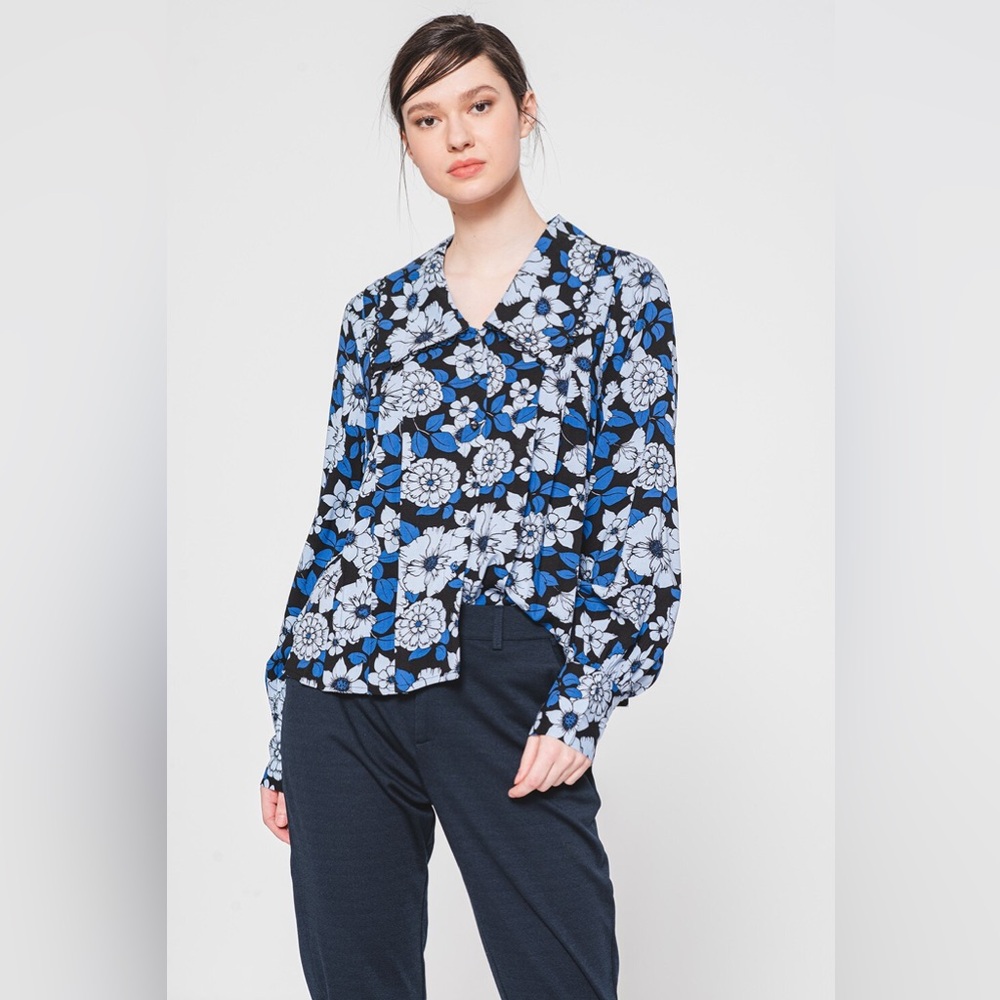 ICHI | Floral patterned pleated blouse blue black white button up - size 38 = M